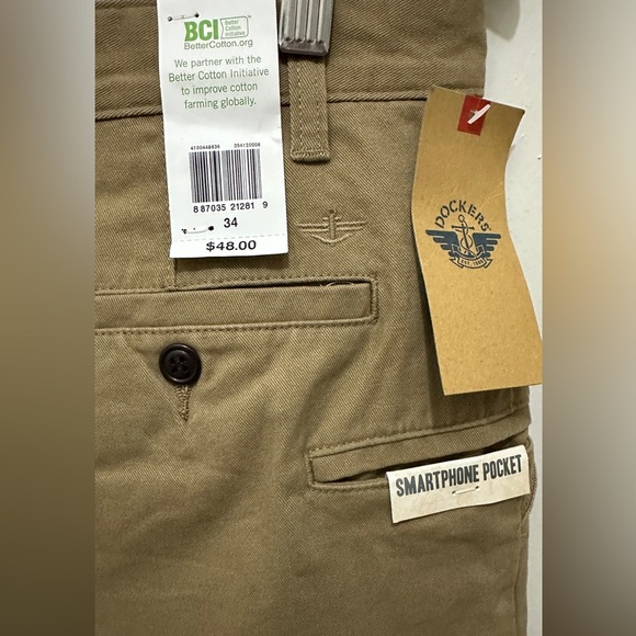 316 Dockers | NWT $48 Tan Khaki Smart 360 Certified Cotton Flex Shorts (Size 34) - Picture 6 of 13